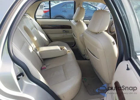 2009 Mercury Grand Marquis Ls (Fleet Only) z USA, uszkodzony, nr VIN 2MEHM75V29X628319